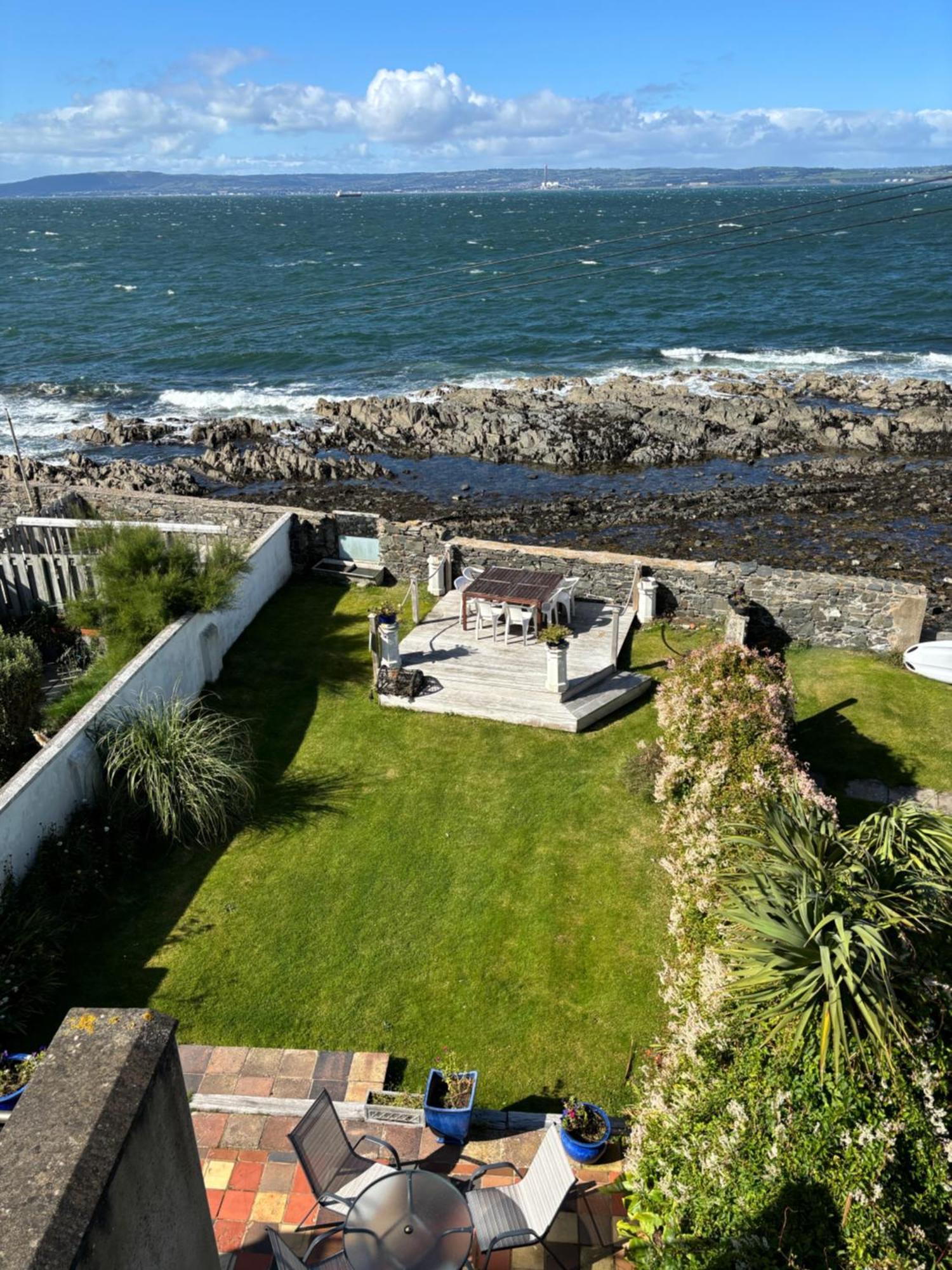 Splash Cottage Beach House With Sea Lapping Garden Bangor  Dış mekan fotoğraf