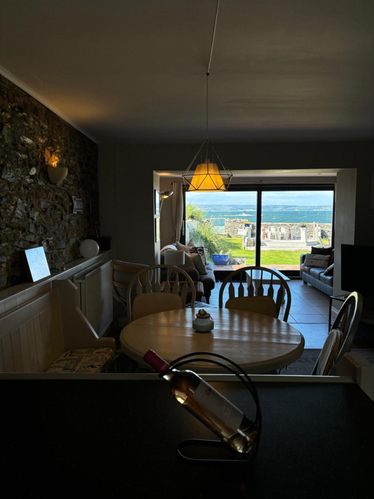 Splash Cottage Beach House With Sea Lapping Garden Bangor  Dış mekan fotoğraf
