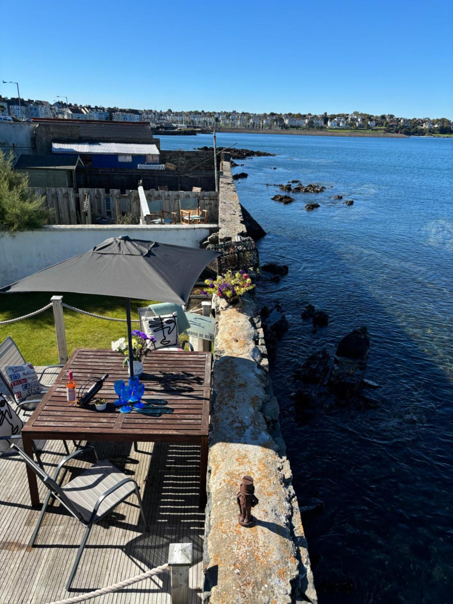 Splash Cottage Beach House With Sea Lapping Garden Bangor  Dış mekan fotoğraf
