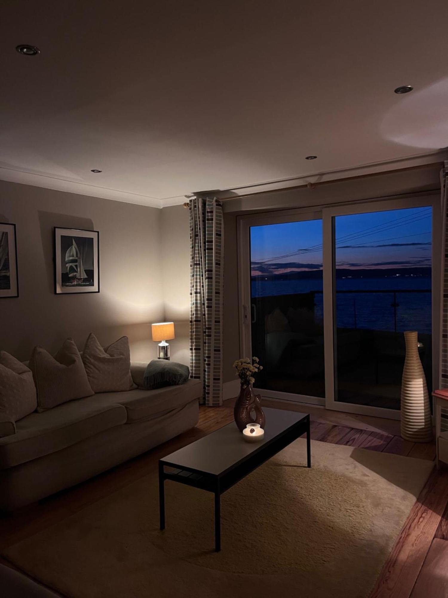 Splash Cottage Beach House With Sea Lapping Garden Bangor  Dış mekan fotoğraf