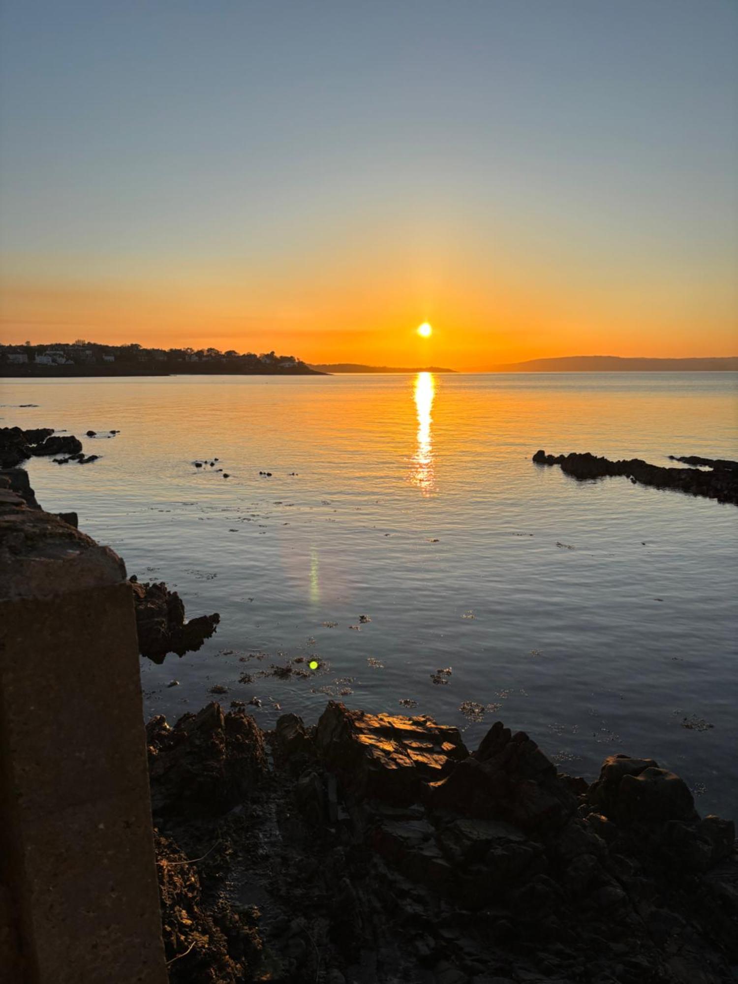 Splash Cottage Beach House With Sea Lapping Garden Bangor  Dış mekan fotoğraf