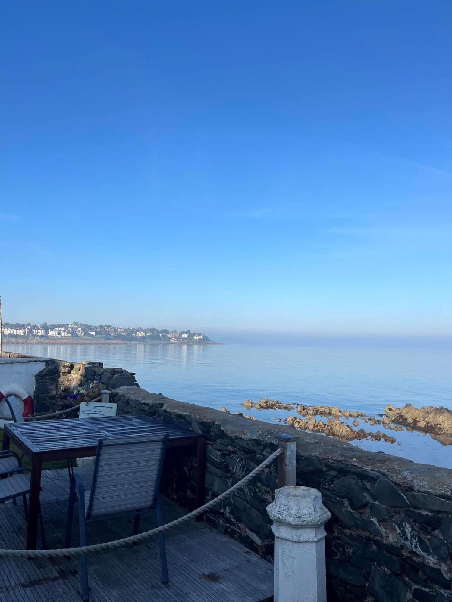 Splash Cottage Beach House With Sea Lapping Garden Bangor  Dış mekan fotoğraf
